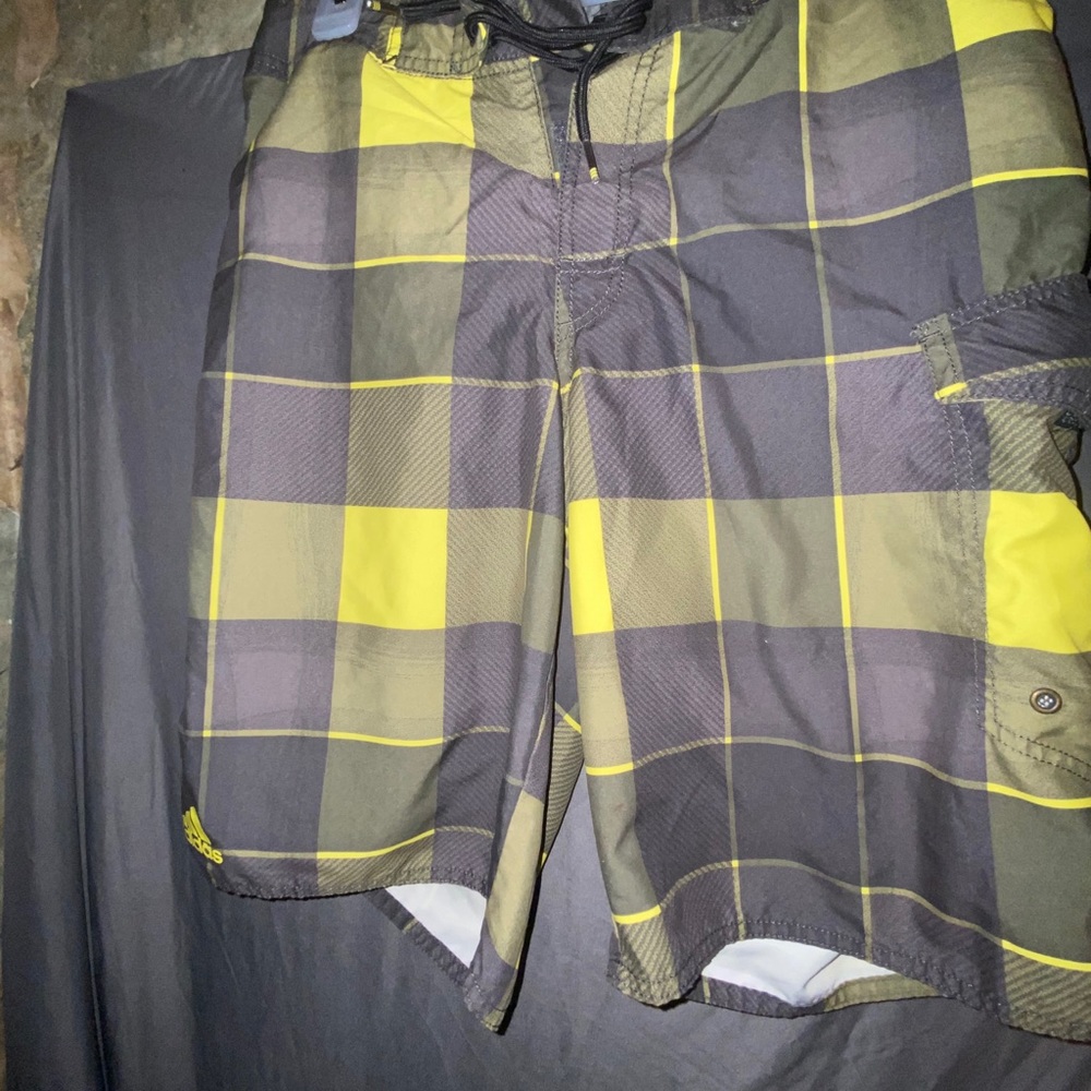 Shorts with black mesh inside